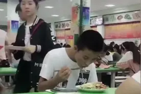 一身清贫，岂敢入繁华；两袖清风，岂敢误佳人！视频封面