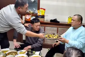 啥叫下塞 吃鲍鱼吃到吐🤮🤮🤮🤮🤮🤮🤮🤮🤮🤮🤮#吃嘴精