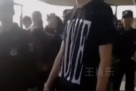 #王一博方斥责私生追踪 我不觉得机场养蜂人 和横店鹰眼保安好笑 一博他只是在保护他自己，理智追星， 抵制私生！视频封面