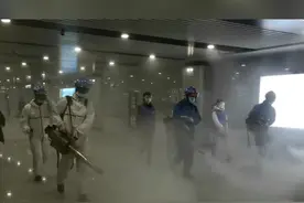 点赞！庆阳蓝天救援队对高铁站、机场、九龙商场、学校等开展义务消杀。#疫情防控 #甘肃加油 视频封面
