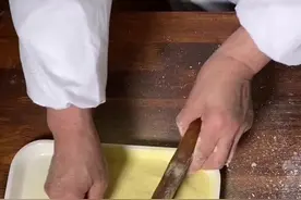 中秋和国庆同一天，在21世纪只有四次，剩下两次是2031和2077年，所以你要记得常回家看看，多陪陪父母！