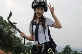 不使用点小技巧，怎么能让女神心动#滑翔伞 #第一视角 #头上长摄像头的男人