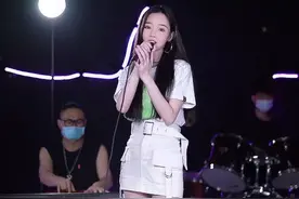 我喜欢这样跟着你，我喜欢你#喜欢你视频封面