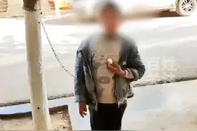 网传一男孩被铁链拴在树上！当地警方回应称是叔叔怕孩子走丢#云南视频封面