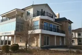 石家庄栾城机场内全部为轻钢别墅，防风抗震保温隔热，环境优美！视频封面