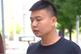 #爱长沙dou文明 你身边抽烟的人多吗？你怎么看待在公共场所吸烟的人？视频封面