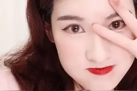 十年前流行妆容，快来跟我复习！我也曾是阿宝色女神#妆容教程 视频封面