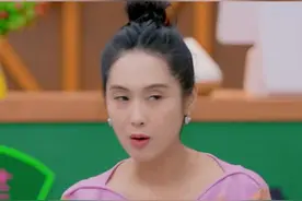 #请吃饭的姐姐 @朱茵 朱茵将对女儿的爱说出口，让女儿也有反馈，黄贯中因此吃醋也因此改变视频封面