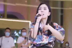 每次路演都有人点这首歌 根本不让人家做个酷酷的小姐姐#百花香