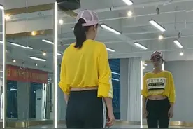 《情歌2019》背面分解，第一组最后少喊了4拍。看背跳视频😁