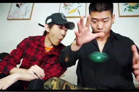 他飞起来的瞬间，我又懵了