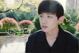 #与晨同光 #白敬亭 用一颗执着的心，温暖所爱之人，也因此被温暖着。白敬亭的李洛书即将上线~视频封面