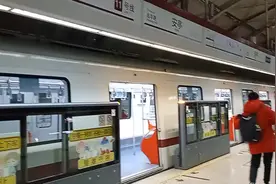 上海地铁11号线，奶咖二世1179，始发站迪士尼，终点站安亭折返视频封面
