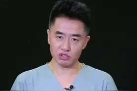 微运动，帮你缓解圆肩驼背和手机脖！视频封面