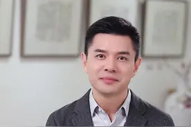 有没有发现，80后突然“消失”了！他们又都去哪里了？这条视频将80后现状的底层逻辑一次给您说个明白，这背后的原因令人唏嘘……建议点赞收藏#80后 #中年危机 #独立思考 