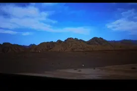 西藏那曲到青海格尔木全程近900公里，凌晨五点出发，一路风景视频封面