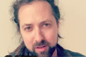 Food和Foods的区别#英语 #foodie视频封面