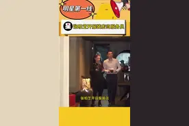 #张柏芝 开服装店，放下明星光环门口当服务员，热情接待每一个顾客，瘦弱的肩膀为3个儿子撑起一个家👍坚强的母亲值得称赞！视频封面