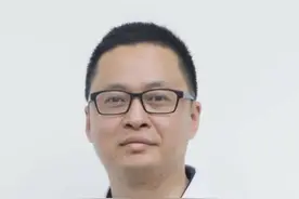 眼皮频繁跳动,警惕面肌痉挛#面肌痉挛 #眼皮跳 