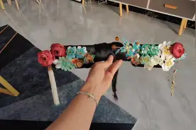 如懿皇贵妃时期的旗头，很多人觉得这款旗头的造型很奇葩视频封面