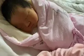 怎么越看越像男孩😂  #人类幼崽成长记 #记录真实生活