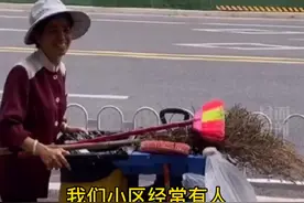 环卫工阿姨每天望着旗袍店，老板免费为她拍写真圆梦，穿上旗袍秒变"莫文蔚"。每个女孩都是公主！❤️视频封面