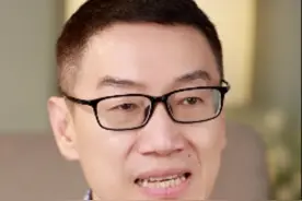 盛夏宝宝吃瓜解暑，预防拉肚子，这样吃才对！#金牌育言家  #崔玉涛  #消暑美食  @崔玉涛养育中心 视频封面