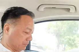 小刚故事会：拜访纺织届大佬：斯尔克孙董事长谈当前纺织形式…视频封面