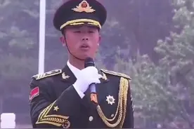 愿以吾辈之青春 护卫盛世之中华🇨🇳#致敬人民子弟兵 #向英雄致敬 #英姿飒爽视频封面