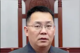 影楼不给全部底片是违法的吗？#法律#律师#张军律师#民法典视频封面