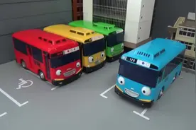 儿童喜爱的韩国太友巴士玩具车，迷你公交车玩具趣味滑行游戏视频封面