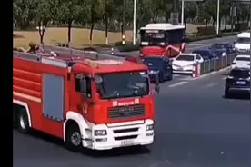 盘点那些争分夺秒为生命护航的瞬间#人民警察 #平安守护视频封面