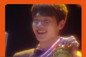 #超时空大玩家开播 丧气少年穿越到游戏世界，至此一马平川！我真的好爱看人通关，人生就是如此简单~#魏大勋新剧开挂了 视频封面