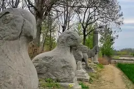 李宸妃的长眠之地，每当怀念亲人的日子到来，总有许多的人来祭念李宸妃李娘娘，千年之前的人和故事一代代的流传至今！#寻古探幽 视频封面