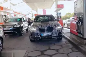 老外的车可以开到中国来吗？大家评论区告诉我一下！视频封面