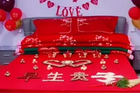 庆新婚百年好合，铺喜床早生贵子。#上热门 #传统习俗 #传统文化 #传统手艺 #结婚 #新婚快乐百年好合 #汝州盖头哥 #主持人家俊 视频封面