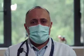 义乌市稠州医院外籍医生阿马尔：中国抗击疫情初期，实际在为整个人类战斗#纪录片 #中国抗疫志视频封面