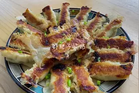 开海了就要吃海鲜！虾爬子这样做鲜味翻一倍，海边人都爱这样吃视频封面