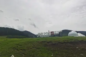 乌孙故地，王的草原。  朝拜的热土，莫拜的圣地。  世界的喀拉峻视频封面