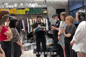 遇到问题马上开会沟通，每天所有的事情都是围着着客户#工作vlog视频封面