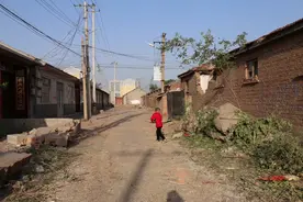2017年春的柳家村##我爱家乡 #这就是生我养我的地方视频封面