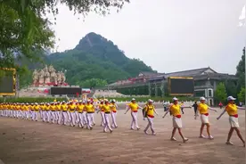 中高考生凭准考证免门票，亲属半价（四人）；凭汝阳身份证