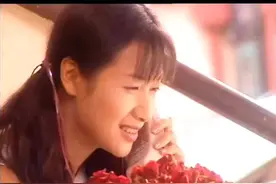 文慧早就爱上了杨铮，他们一起骑单车，一起在人来人往中相互依偎，没错！爱情在游荡#真爱 @巨量课堂 @小柯视频封面