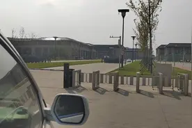 荆州学院：高新区高等学府。视频封面