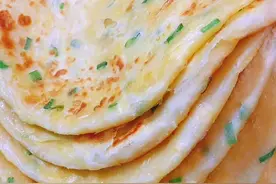 葱花鸡蛋饼#葱花饼 #美食 @抖音短视频视频封面