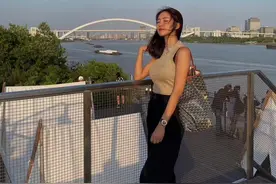 小伙伴们国庆节快乐🇨🇳❤️ #带你看风景 #天台拍照视频封面