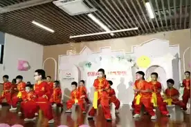 #武术表演   马步还是扎挺稳的，可也是最矮的视频封面