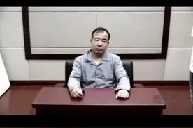 江苏无锡第二人民医院原院长易利华，与一些医药代表有着不为人知的“交易”。他的落马，揭开了医药黑色利益链。#医院视频封面