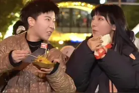 果然是南方的夜生活丰富，北方普遍都冷啊😂#搞笑 #安义夜巷 #南方人北方人 #内容过于真实 @这是汀汀视频封面