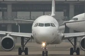 这架东航空客A320里面的机长是我们群里的😂😂😂，航班号：MU5547视频封面